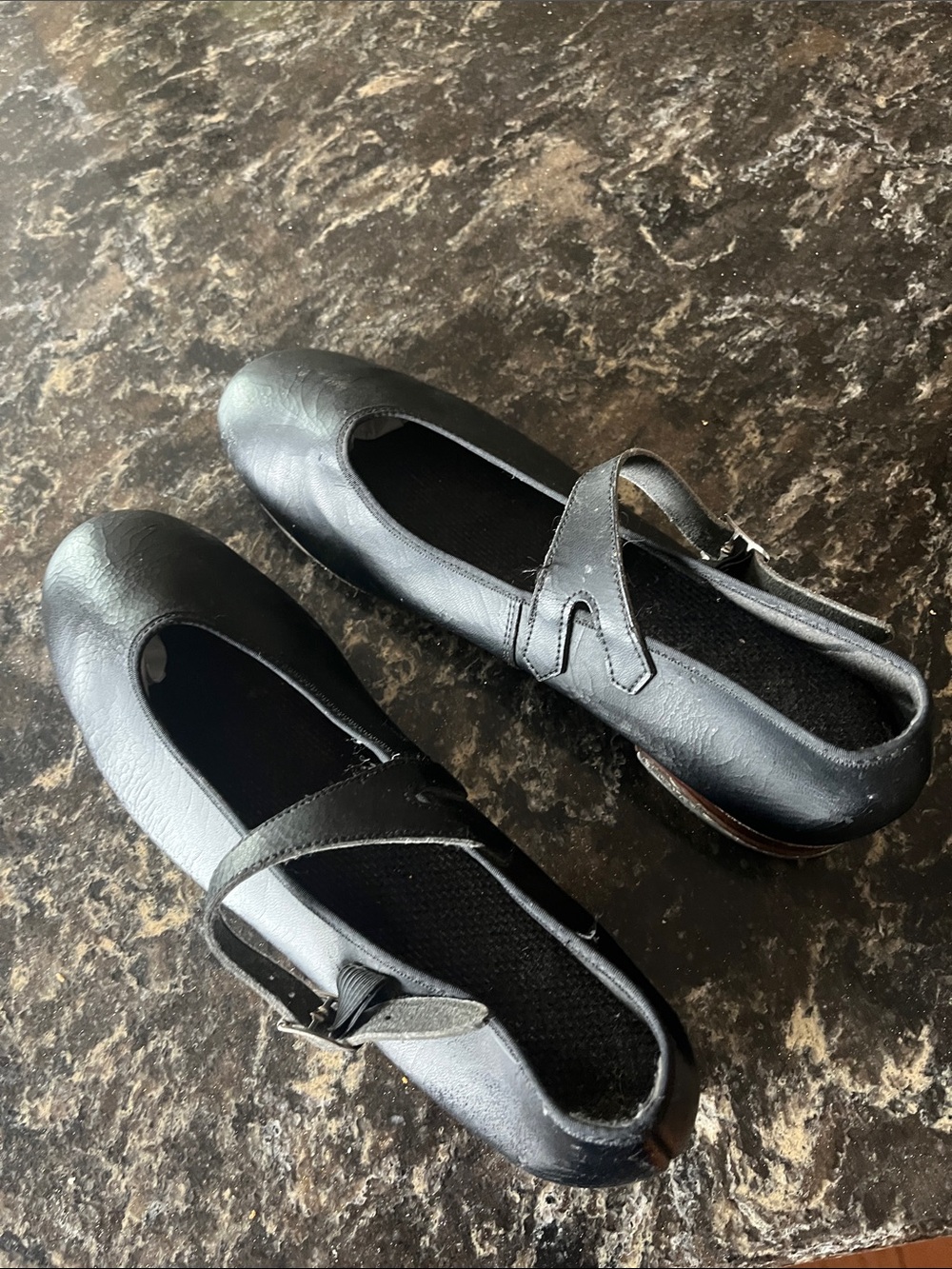 Capezio Black tap shoes size 9